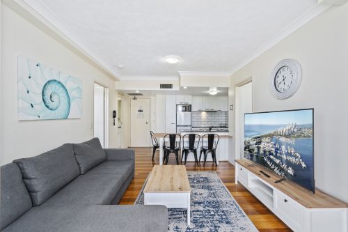 707/2988-2994 Surfers Paradise Boulevard, Surfers Paradise - Offers over $599,000