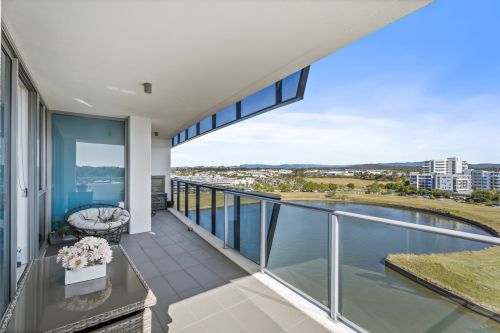 3704/25 East Quay Drive, Biggera Waters - Offers over $699,000