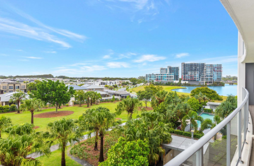 406/3 Compass Drive, Biggera Waters - Offers over $669,000 (SOLD)