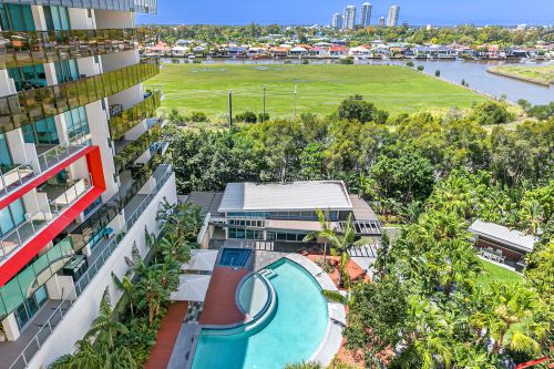 2501/25-31 East Quay Drive Biggera Waters - Offers Over $620,000 (SOLD)