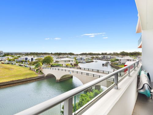 3305/25-31 East Quay Drive, Biggera Waters