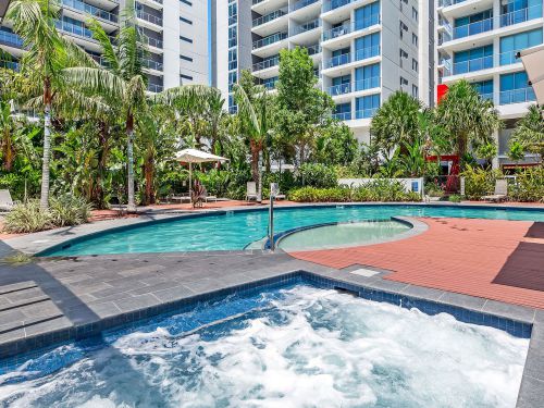 3303/25 East Quay Drive, Biggera Waters - Offers over $759,000 (SOLD)